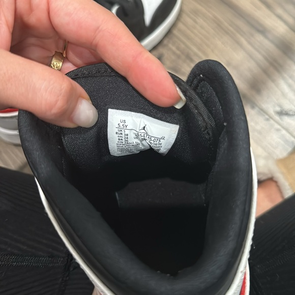 Nike - Picture 6 of 6